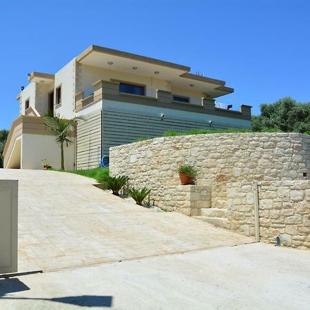 Villa Ikaros Kalamitsi Amygdali Exterior photo