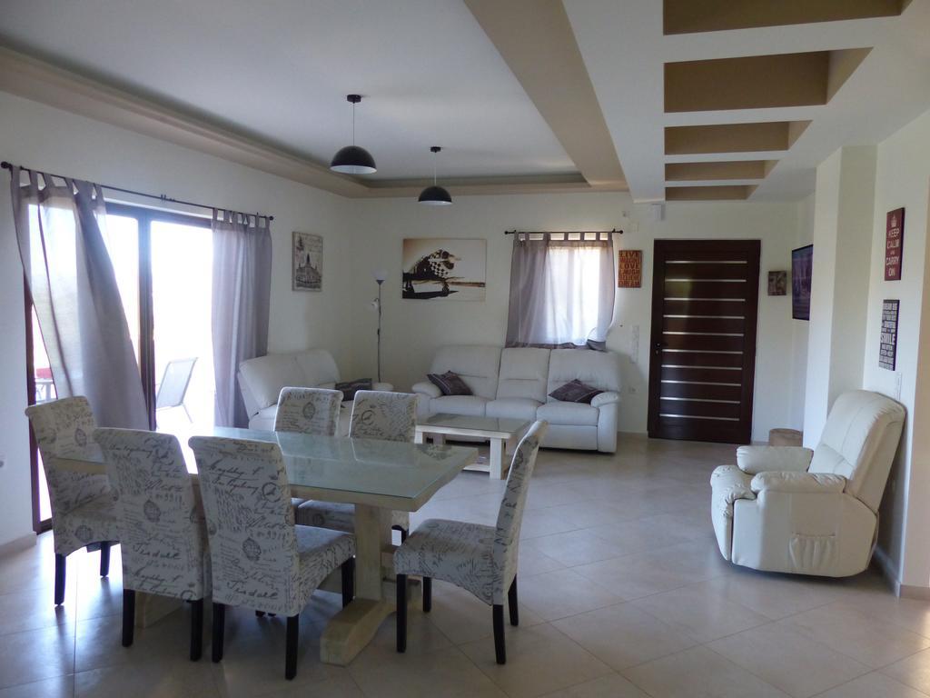 Villa Ikaros Kalamitsi Amygdali Room photo